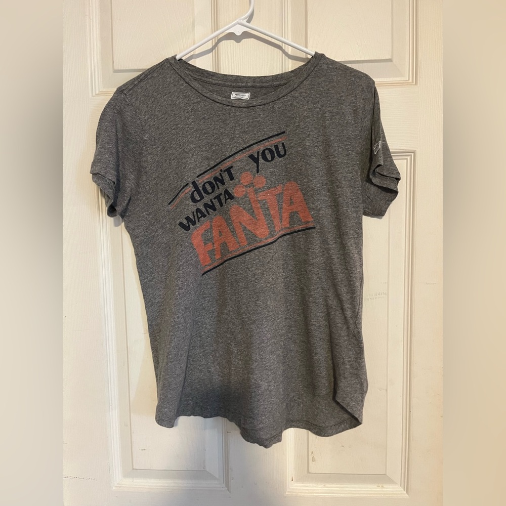 Aerie graphic t shirt medium